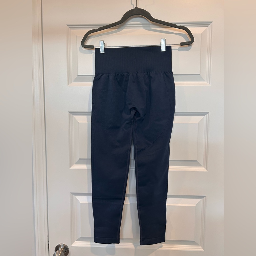 Halara BNWOT High Waist Butt Cinch 7/8 Leggings Navy Size L